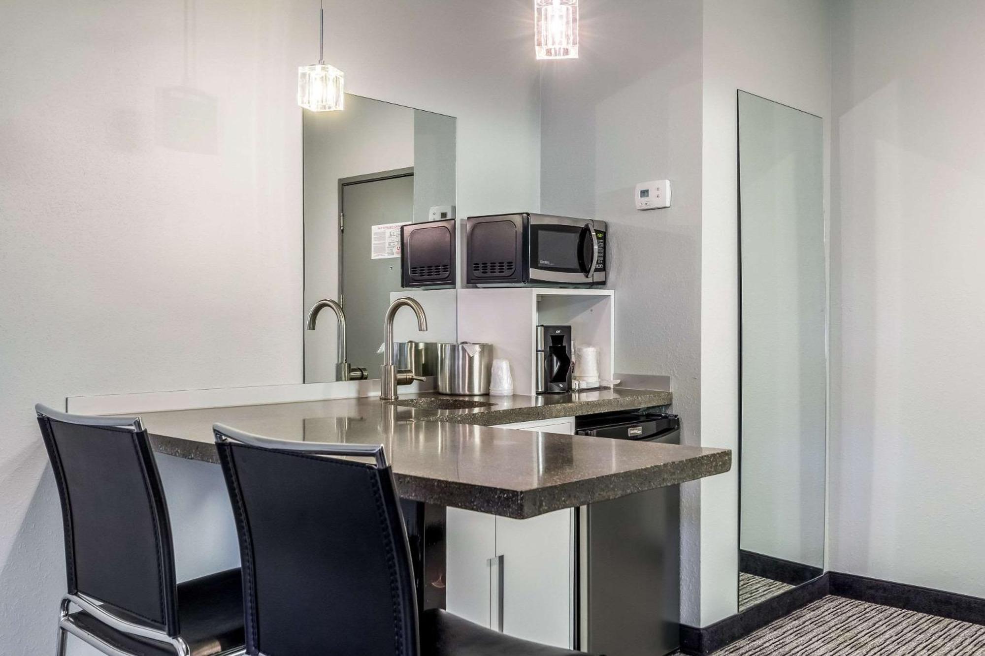 וולנט קריק The Wallhouse Hotel, Ascend Hotel Collection מראה חיצוני תמונה