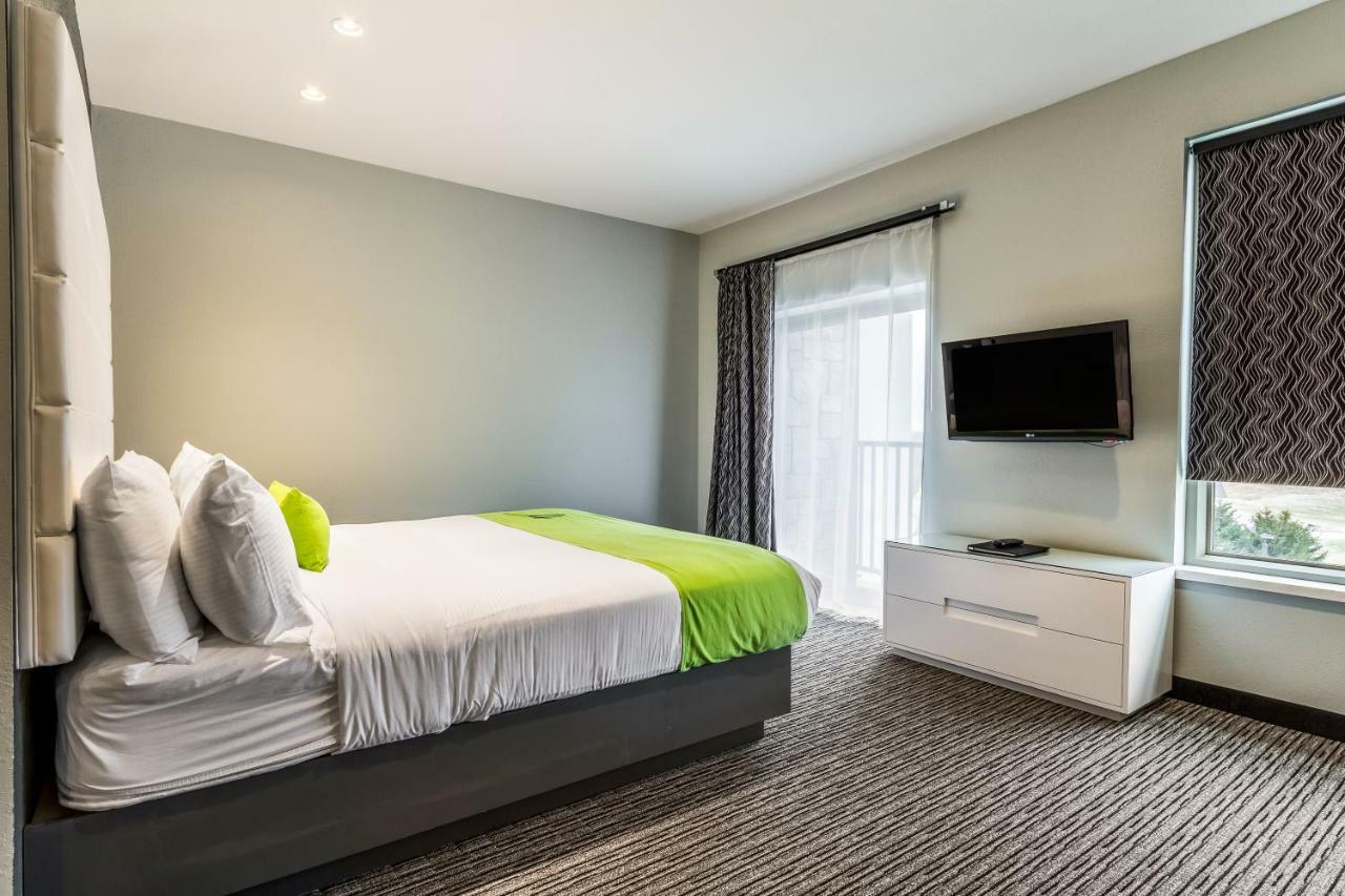 וולנט קריק The Wallhouse Hotel, Ascend Hotel Collection מראה חיצוני תמונה